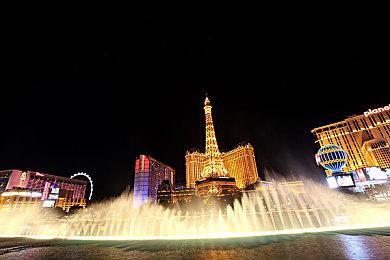 《星刃》联动《尼尔》服装细节 偷看伊芙会被踢飞